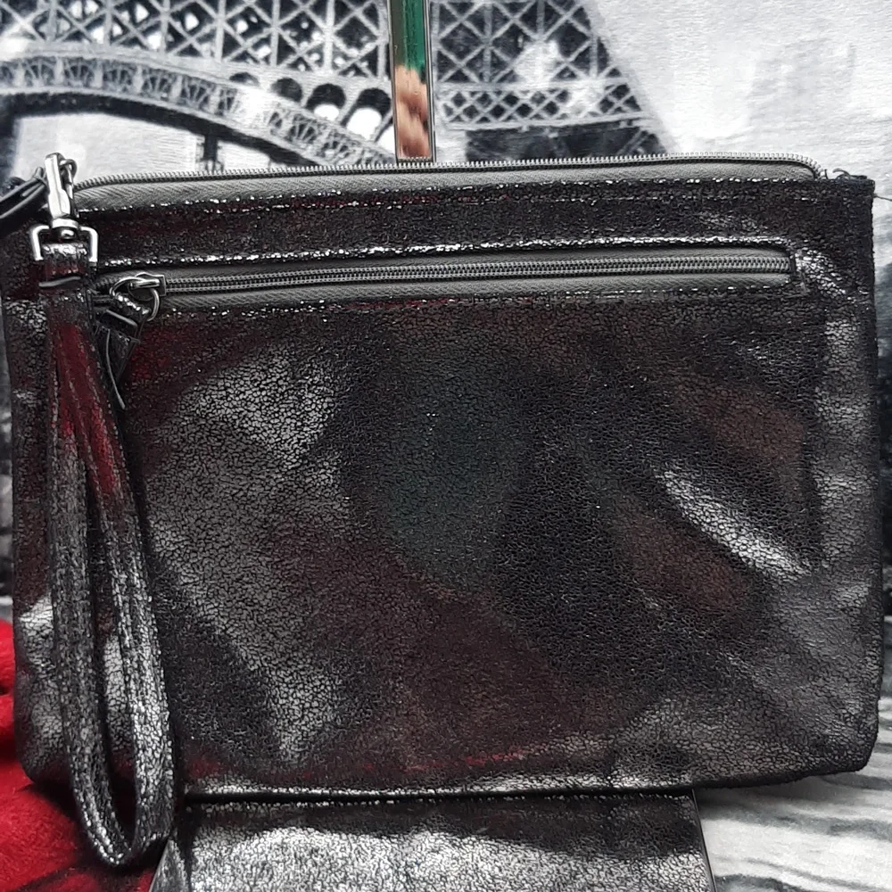 Jessica Simpson Wristlet